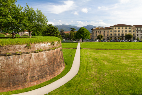 Florence (Livorno) Lucca Walking Tour
